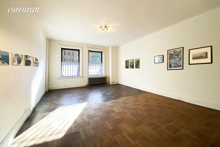 New York City Real Estate | View 875 West End Avenue, 1A | Living Room | View 3