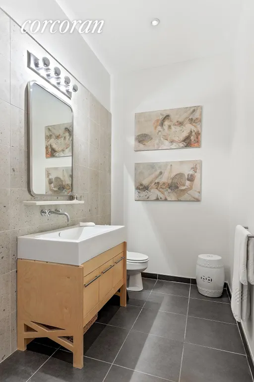 New York City Real Estate | View 2728 Thomson Avenue, 248 | Full Bathroom | View 9