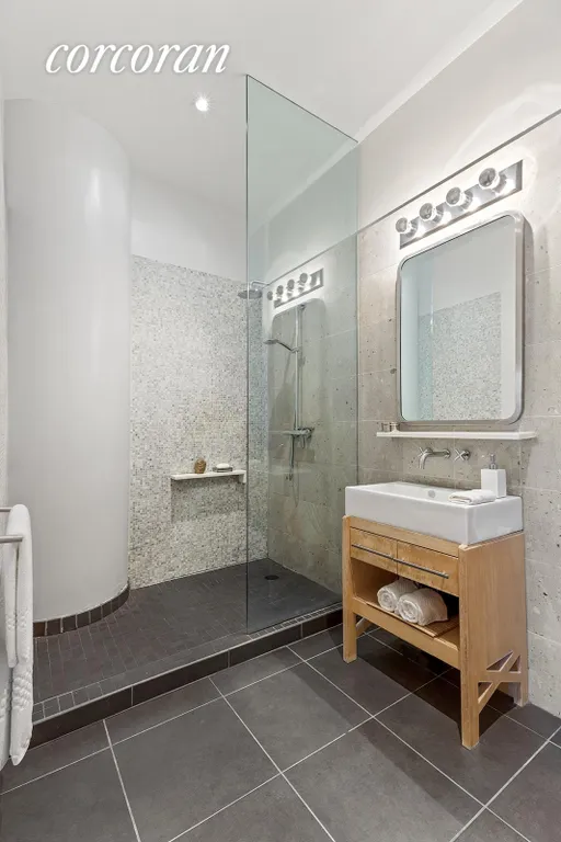 New York City Real Estate | View 2728 Thomson Avenue, 248 | Full Bathroom | View 10