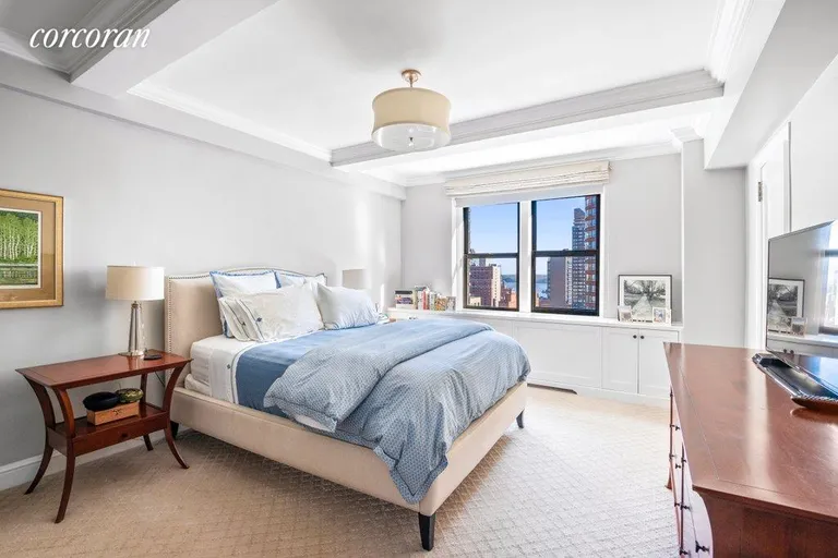 New York City Real Estate | View 152 East 94th Street, 12A | room 5 | View 6