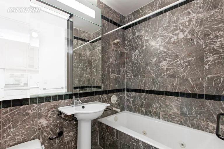 New York City Real Estate | View 250 East 54th Street, 5F | Bathroom | View 7