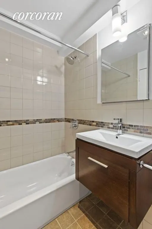 New York City Real Estate | View 330 East 49th Street, 8G | Bathroom | View 4