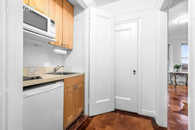 New York City Real Estate | View 310 Riverside Drive, 2002/3 | Kitchenette ready for your vision | View 9