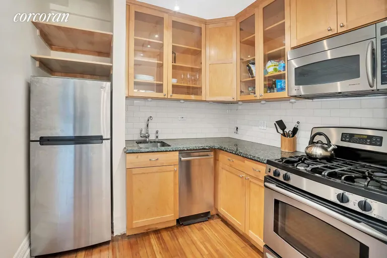 New York City Real Estate | View 155 East 93rd Street, 11G | Kitchen | View 6