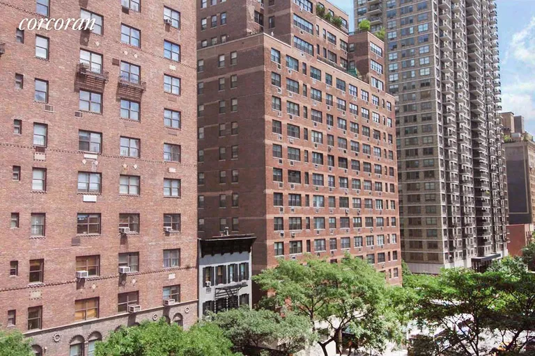 New York City Real Estate | View 230 East 79th Street, 6D | Select a Category | View 3