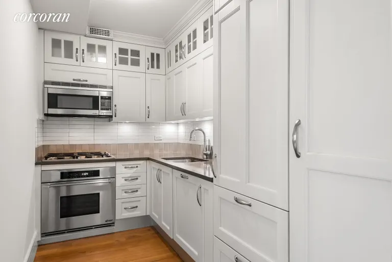 New York City Real Estate | View 27 West 72nd Street, 1009 | Kitchen | View 4