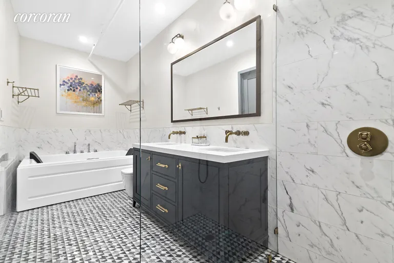 New York City Real Estate | View 14 East 4th Street, 609 | Full Bathroom | View 7