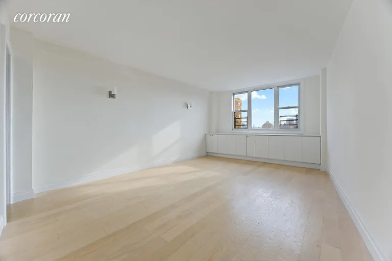 New York City Real Estate | View 61 Jane Street, 14D | Bedroom | View 5