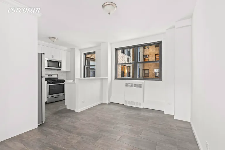 New York City Real Estate | View 315 East 72Nd Street, 4H | room 3 | View 4