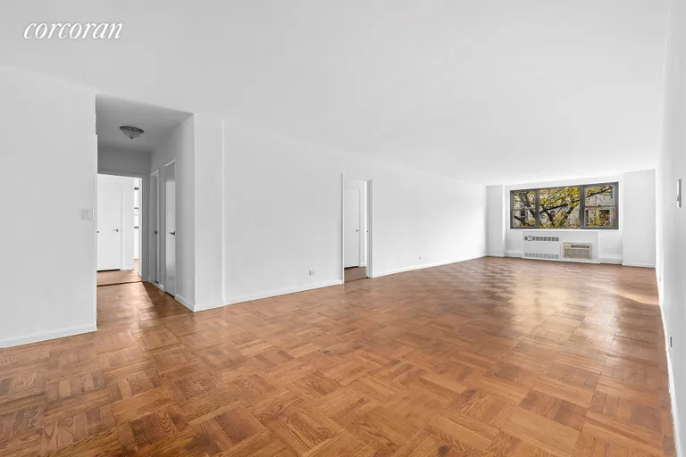 New York City Real Estate | View 315 East 72Nd Street, 4H | room 1 | View 2