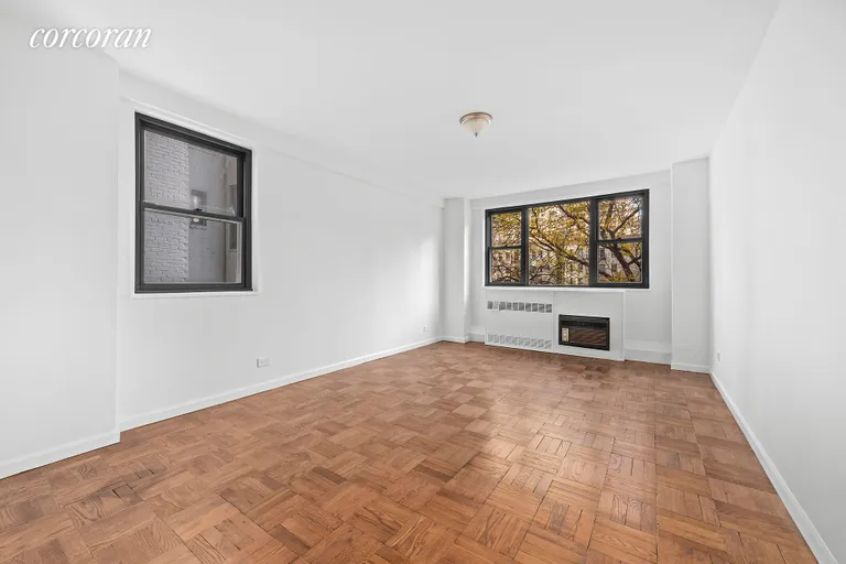 New York City Real Estate | View 315 East 72Nd Street, 4H | room 6 | View 7