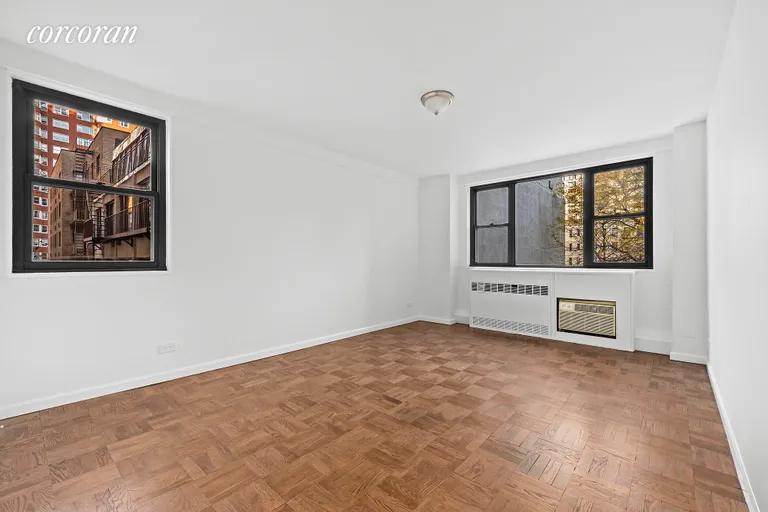 New York City Real Estate | View 315 East 72Nd Street, 4H | room 9 | View 10