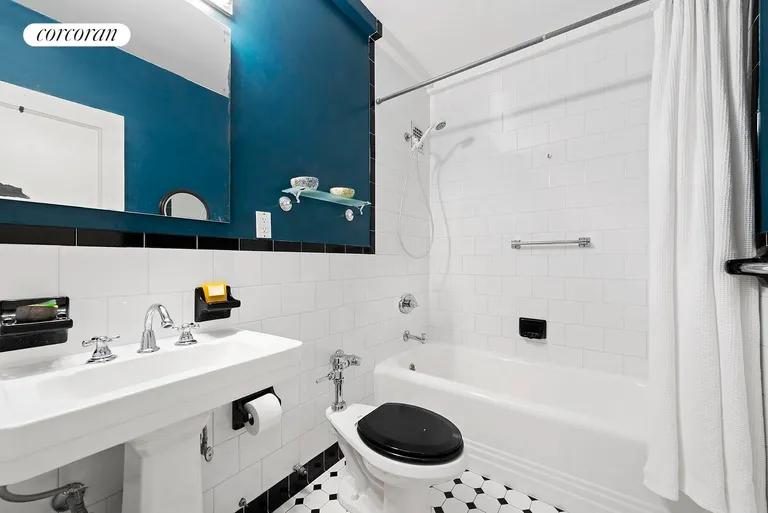 New York City Real Estate | View 230 East 73rd Street, 1G | Full Bathroom | View 6