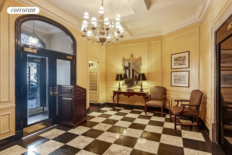 New York City Real Estate | View 68 East 86th Street, 4B | 68 E 86 has only 26 Residences | View 25