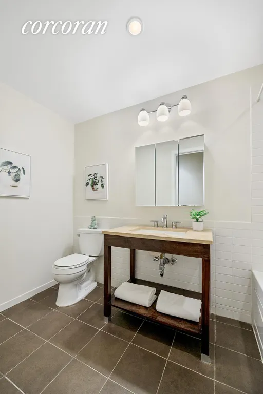 New York City Real Estate | View 365 Bridge Street, 2N | Full Bathroom | View 10