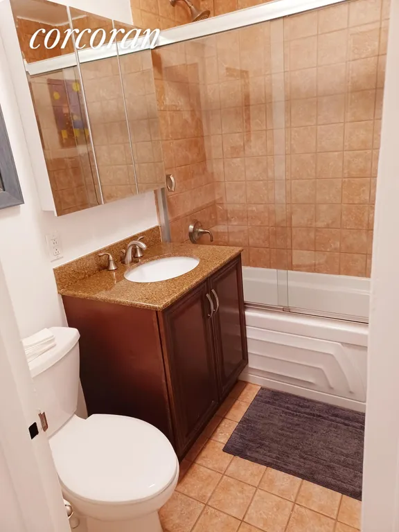 New York City Real Estate | View 410 West 23rd Street, 4G | Full Bathroom | View 10