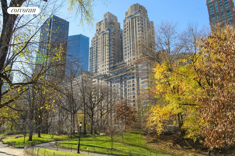 New York City Real Estate | View 25 Central Park West, 22O | room 6 | View 7