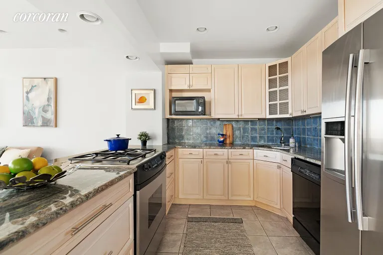 New York City Real Estate | View 75 Livingston Street, 19B | Kitchen | View 7