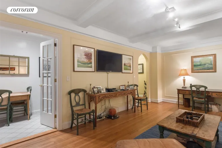 New York City Real Estate | View 41 West 72Nd Street, 7E | Living Room | View 2
