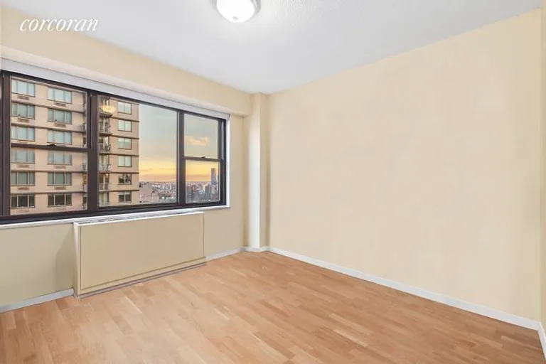 New York City Real Estate | View 345 East 80th Street, 25D | room 7 | View 8