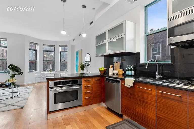New York City Real Estate | View 80 Roebling Street, 2A | room 3 | View 4