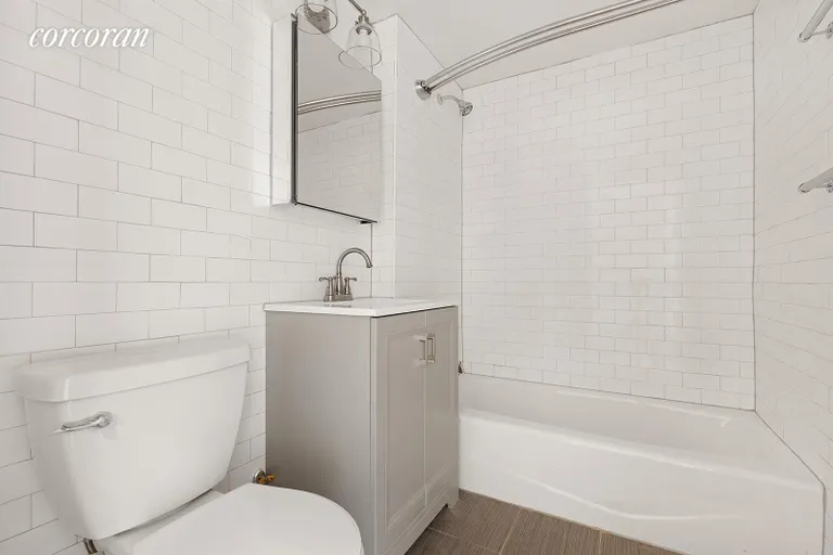 New York City Real Estate | View 155 South Oxford Street, 1 | Full Bathroom | View 6