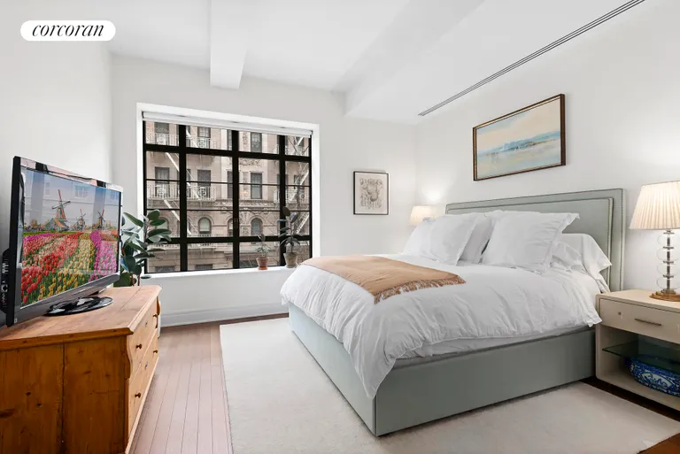New York City Real Estate | View 140 West 12th Street, 201 | room 2 | View 3