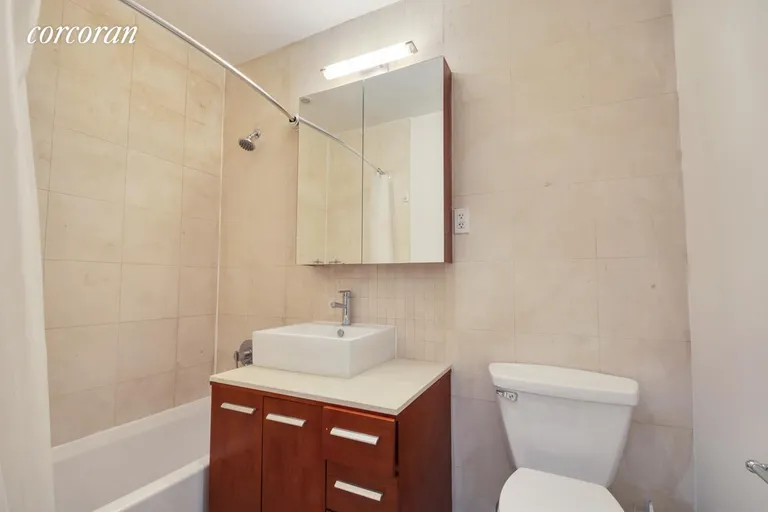 New York City Real Estate | View 162 16th Street, 7D | Bathroom | View 8