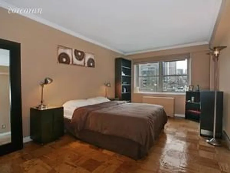 New York City Real Estate | View 211 East 53rd Street, 11G | room 1 | View 2