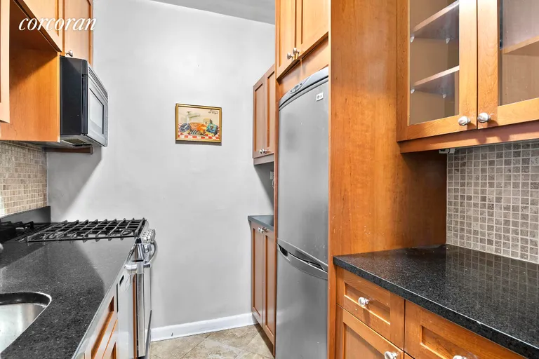 New York City Real Estate | View 100 West 12th Street, 5R | Kitchen | View 3