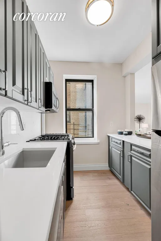 New York City Real Estate | View 95 Park Terrace East, 3A | Kitchen | View 4