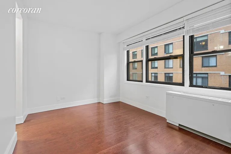 New York City Real Estate | View 520 East 81st Street, 7K | room 2 | View 3