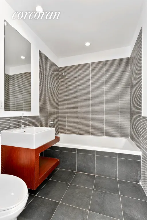 New York City Real Estate | View 242 South 1st Street, 2E | Full Bathroom | View 5