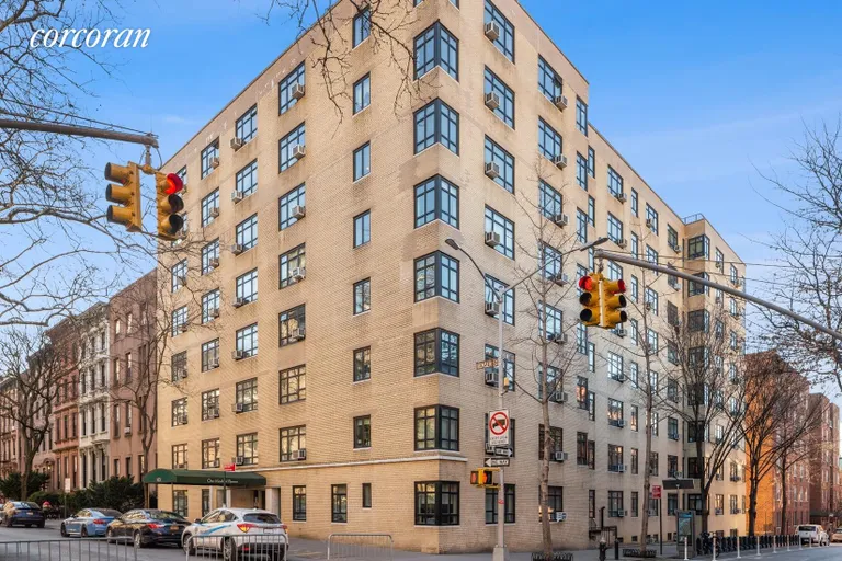 New York City Real Estate | View 100 Remsen Street, 3E | room 7 | View 8
