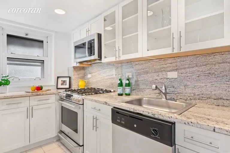 New York City Real Estate | View 175 West 13th Street, 16F | Kitchen | View 3