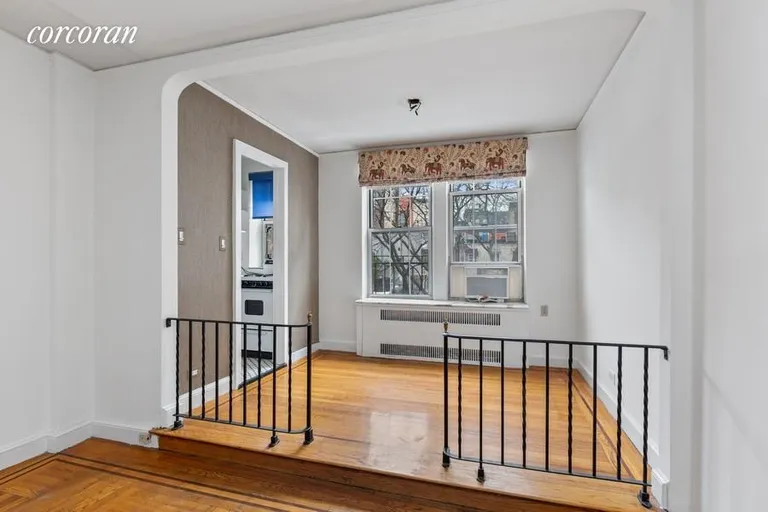 New York City Real Estate | View 25 Minetta Lane, 5K | Dining Area | View 6