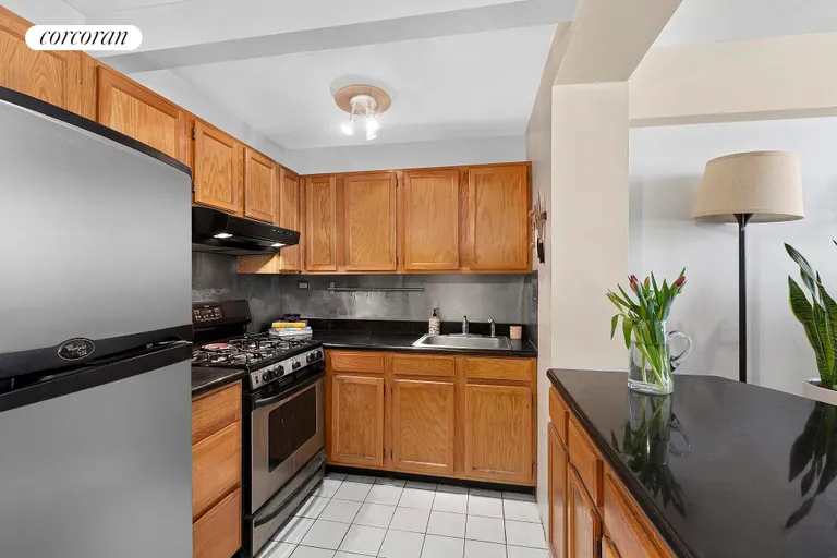 New York City Real Estate | View 229 East 28th Street, 5F | Kitchen | View 2
