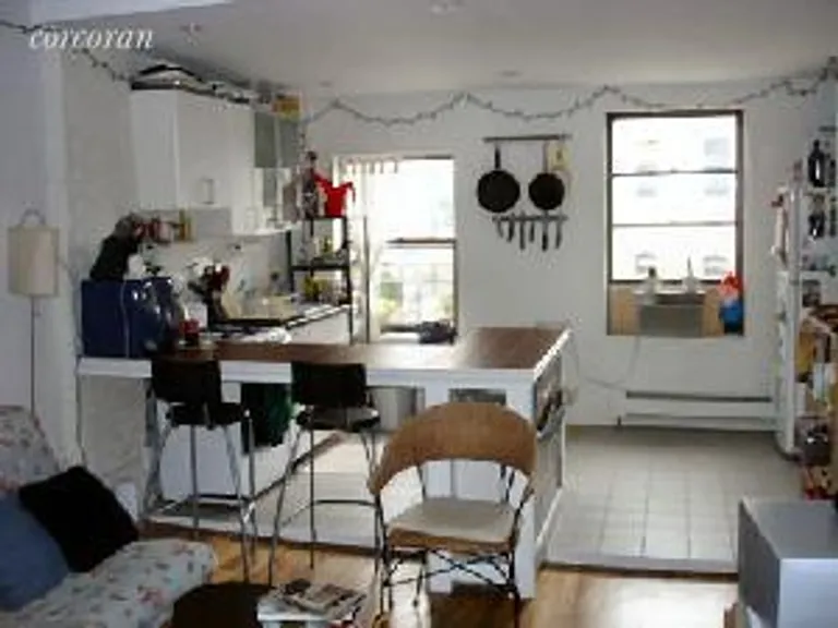 New York City Real Estate | View 487 Dean Street, 2 | 2 Beds, 1 Bath | View 1