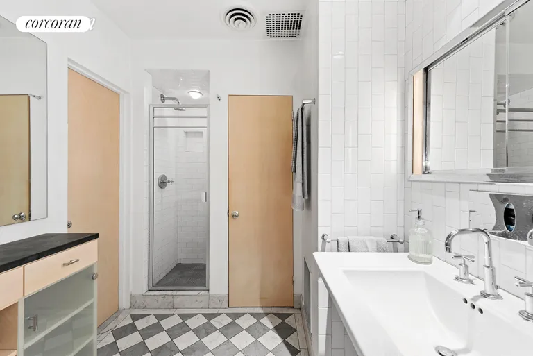 New York City Real Estate | View 208 East 20th Street, 1 | room 28 | View 29