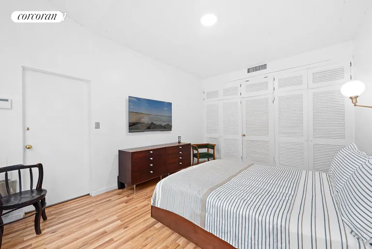 New York City Real Estate | View 208 East 20th Street, 1 | room 36 | View 37
