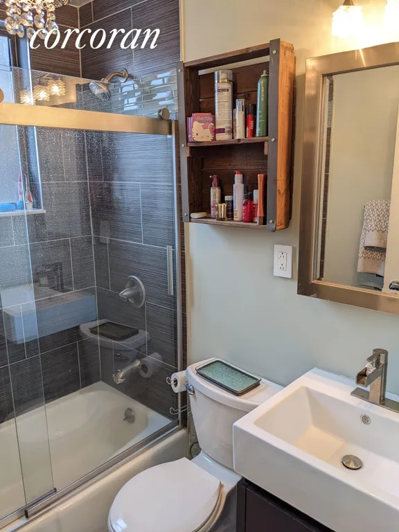 New York City Real Estate | View 215 East 24th Street, 814 | Bathroom | View 9