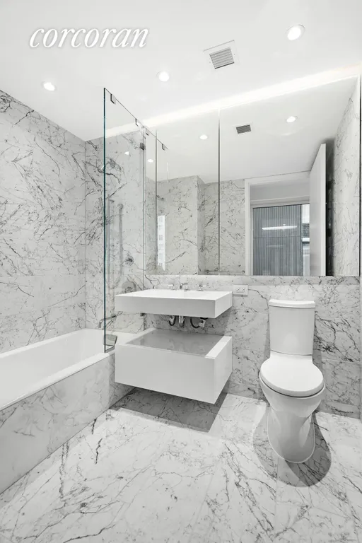 New York City Real Estate | View 15 West 61st Street, 9E | Full Bathroom | View 5