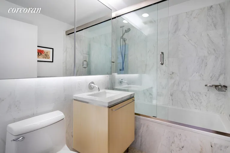 New York City Real Estate | View 200 Chambers Street, 29F | Full Bathroom | View 8