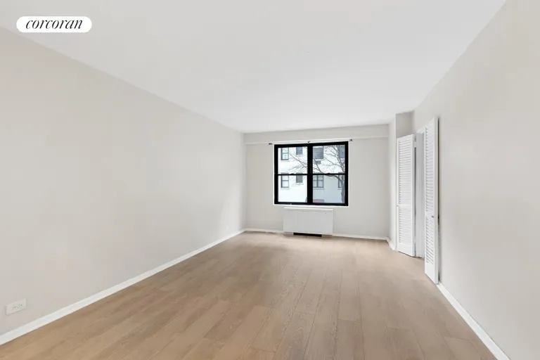 New York City Real Estate | View 120 East 90th Street, 2F | Living Area | View 4