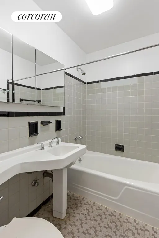 New York City Real Estate | View 120 East 90th Street, 2F | Full Bathroom | View 6