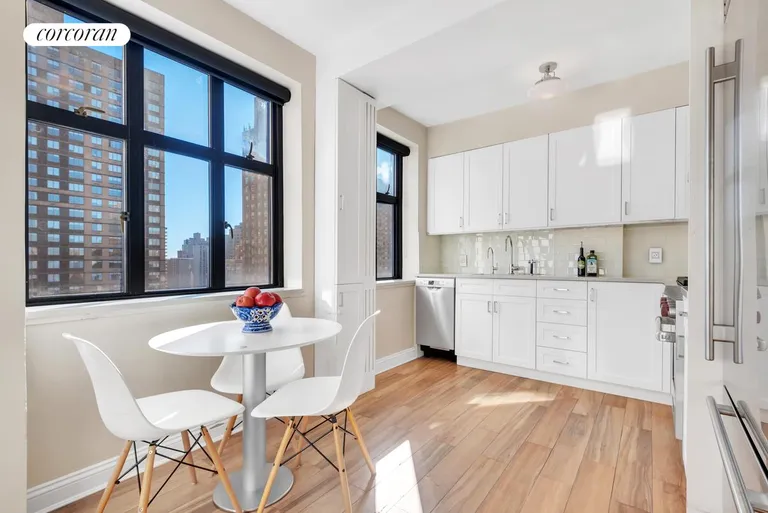 New York City Real Estate | View 166 East 96th Street, 16A | Eat-In Kitchen | View 4