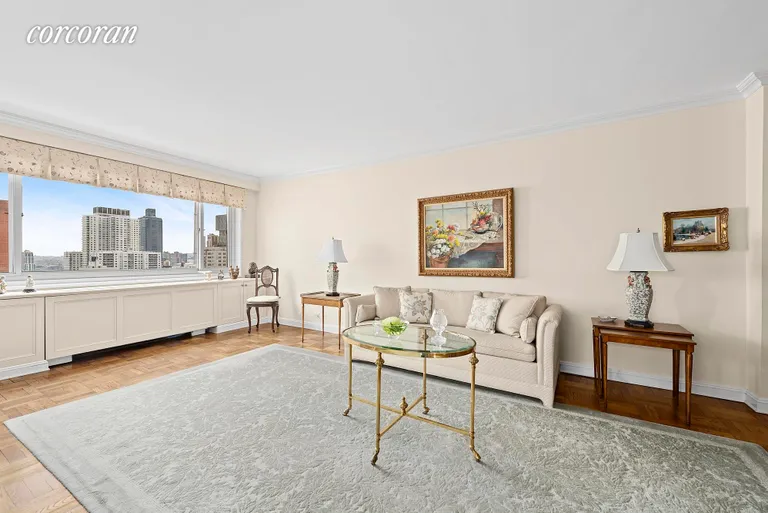 New York City Real Estate | View 301 East 78th Street, 16G | room 5 | View 6