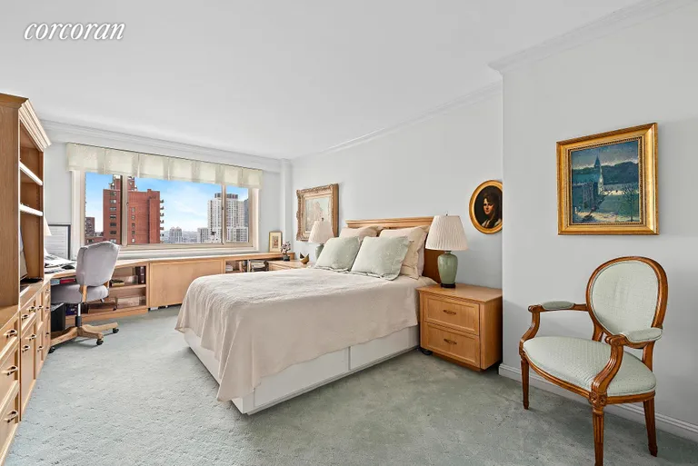 New York City Real Estate | View 301 East 78th Street, 16G | room 7 | View 8