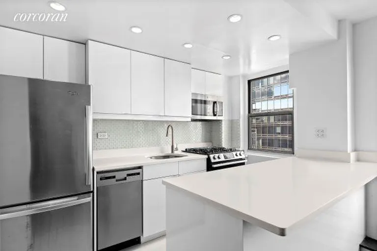 New York City Real Estate | View 301 East 66th Street, 16H | room 1 | View 2
