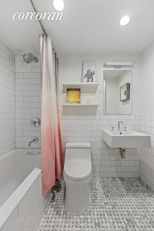 New York City Real Estate | View 193 Clinton Avenue, 3A | Full Bathroom | View 8